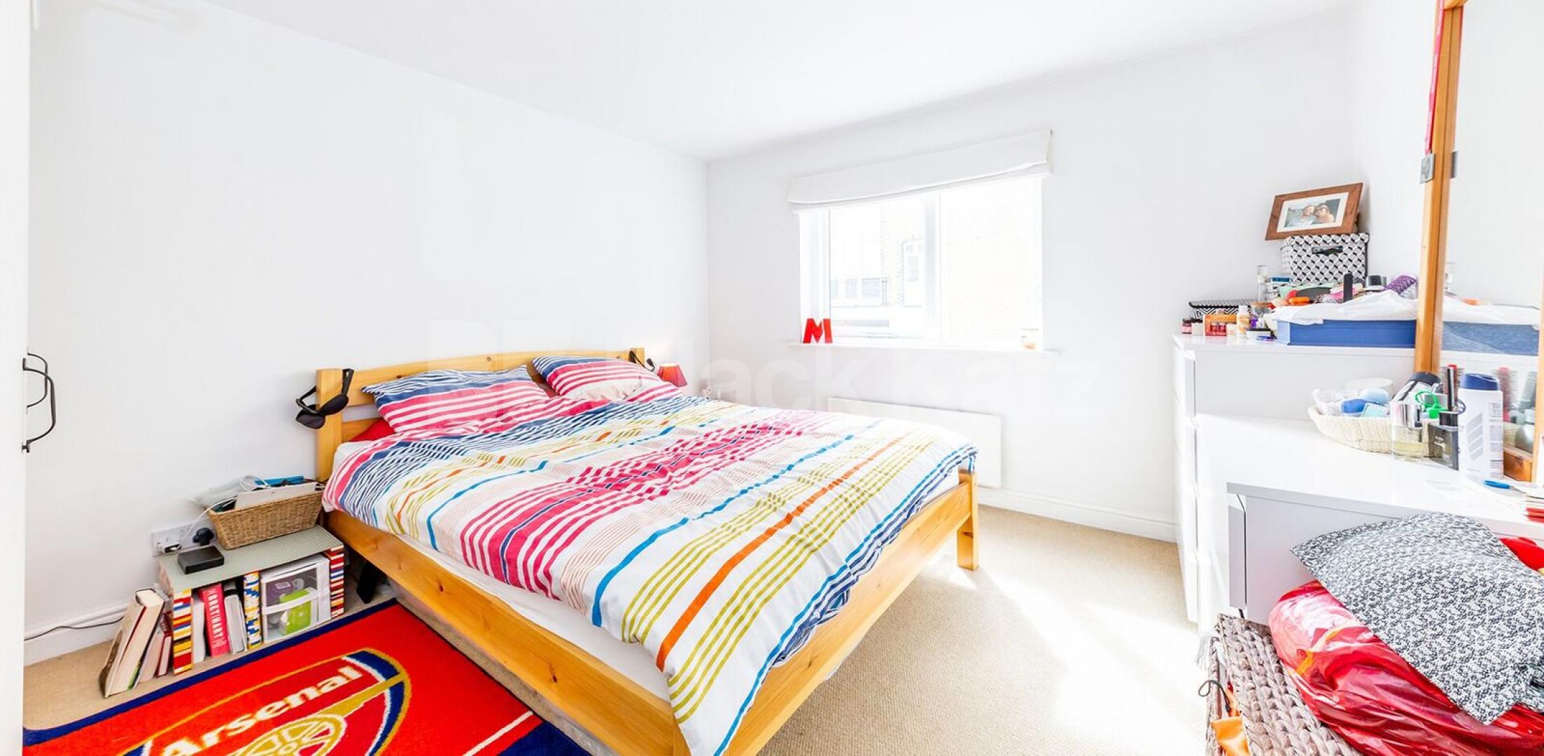 			1 Bedroom, 1 bath, 1 reception Flat			 Sussex Way, HOLLOWAY